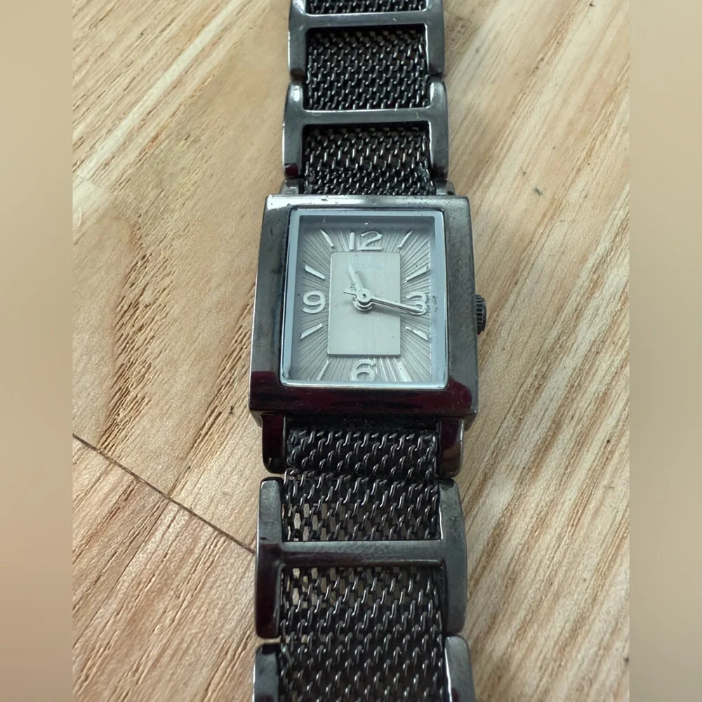 Fossil f2 ladies metallic gunmetal gray watch NEW BATTERY